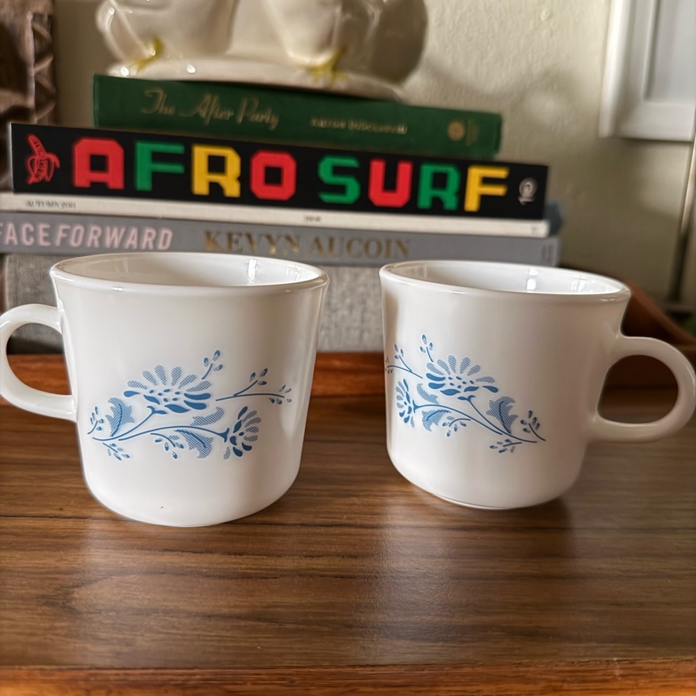 2 CORELLE CORNING COLONIAL MIST Milk Glass Mugs Tea Cups Blue White Floral